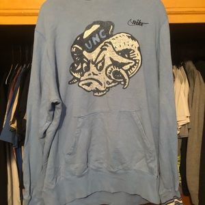 Nike vintage University of. North Carolina hoodie